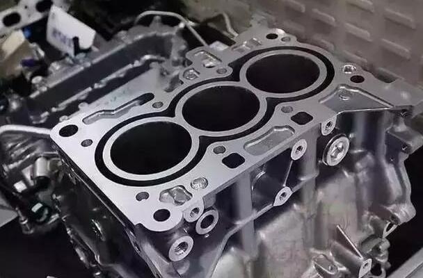 汽車三氣缸機和氣四缸的區別